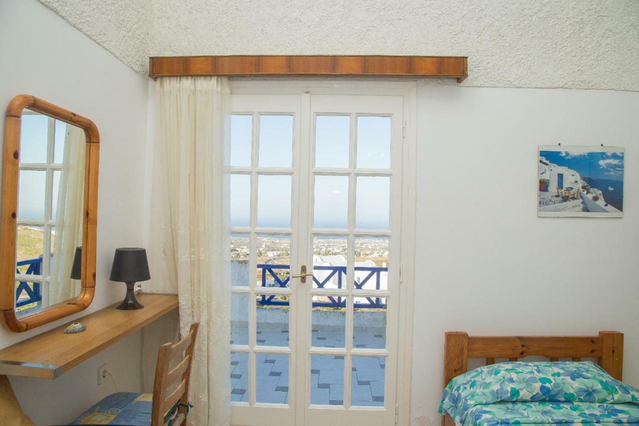 Eva With Panoramic View Pýrgos